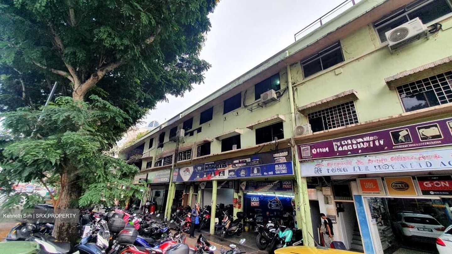 Macpherson Road (D13), Apartment #526624681